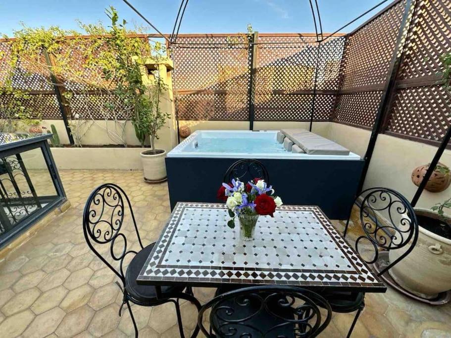 Riad Art De Vivre Avec Jacuzzi Marakéš Exteriér fotografie
